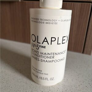 OLAPLEX No.5 Fine Bond Maintenance Conditioner - White & Black